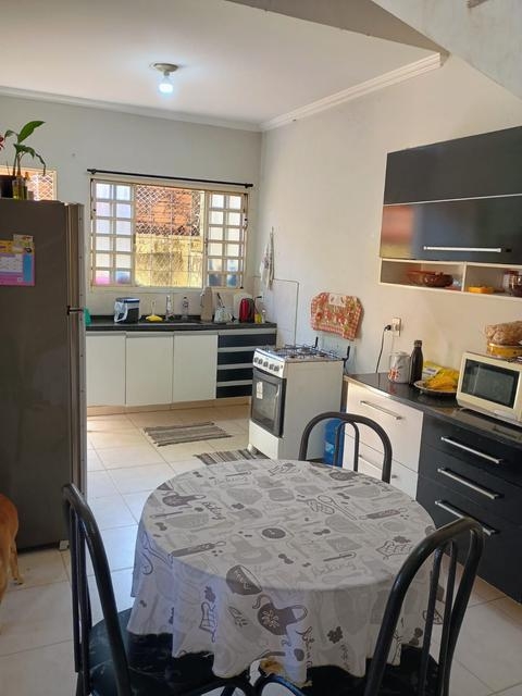 Sobrado à venda em Indaiatuba, Residencial Monte Verde, com 2 quartos, com 80 m²